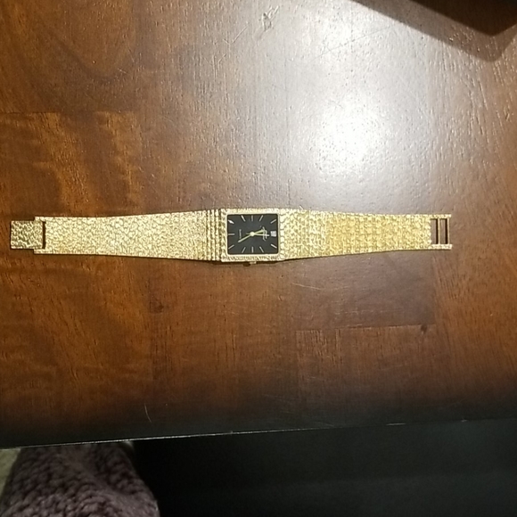 Watch - Picture 3 of 4